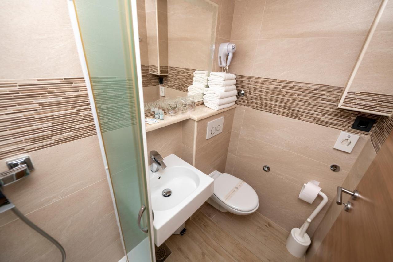 Deluxe Collection Hotel Kastel Split Buitenkant foto